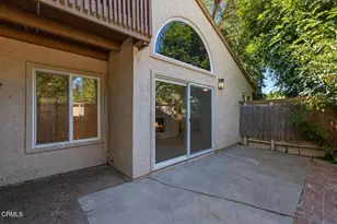 22330 Victory Blvd, Los Angeles, CA 91367 - Photo 20