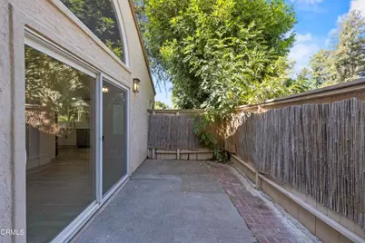 22330 Victory Boulevard #604, Los Angeles, CA 91367 - Photo 18