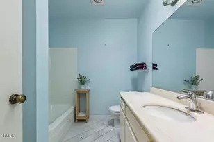 15000 Halldale Ave, Gardena, CA 90247 - Photo 14