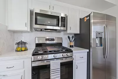 1010 Roxbury Drive, Pasadena, CA 91104 - Photo 10