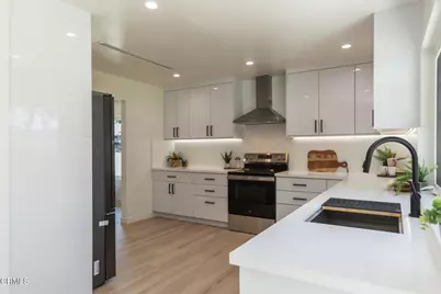 3737 San Augustine Drive, Glendale, CA 91206 - Photo 28