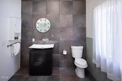 3836 De Longpre Avenue, Los Angeles, CA 90027 - Photo 26