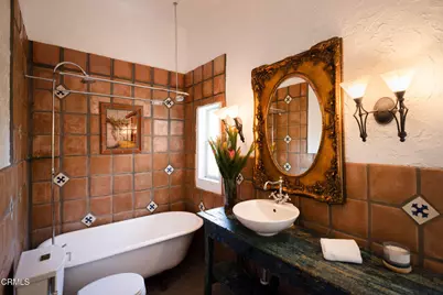 3836 De Longpre Avenue, Los Angeles, CA 90027 - Photo 8