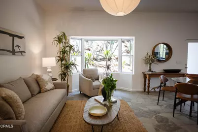 3836 De Longpre Avenue, Los Angeles, CA 90027 - Photo 10