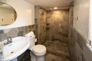 3836 De Longpre Ave, Los Angeles, CA 90027 - Photo 32