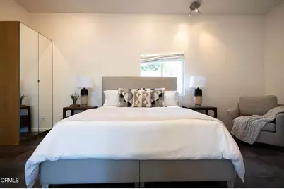 3836 De Longpre Avenue, Los Angeles, CA 90027 - Photo 24