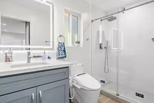 1016 N Palm Dr, Azusa, CA 91702 - Photo 22