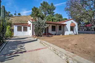9615 La Canada Way, Sunland, CA 91040 - Photo 2