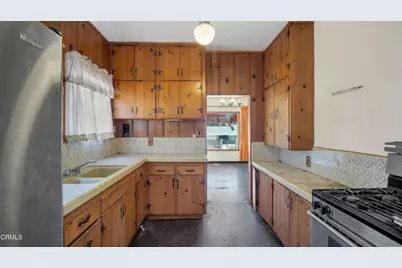 9615 La Canada Way, Sunland, CA 91040 - Photo 12