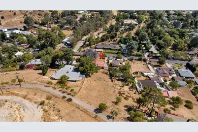 9615 La Canada Way, Sunland, CA 91040 - Photo 32
