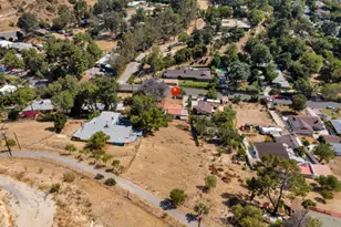 9615 La Canada Way, Sunland, CA 91040 - Photo 32