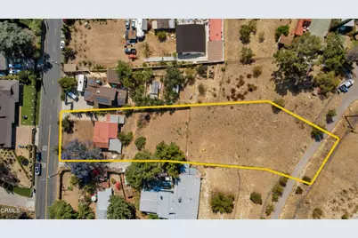 9615 La Canada Way, Sunland, CA 91040 - Photo 36