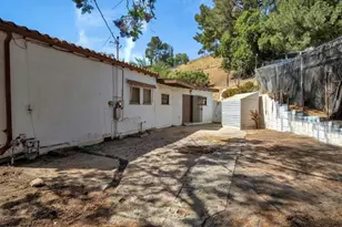 9615 La Canada Way, Sunland, CA 91040 - Photo 28