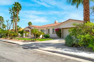 2250 N Hermosa Dr, Palm Springs, CA 92262 - Photo 2