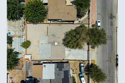 137 E Avenue J 8, Lancaster, CA 93535 - Photo 44