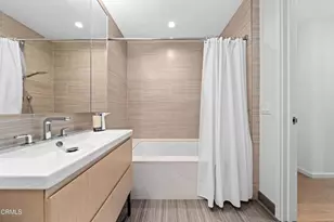 877 Francisco Street, Los Angeles, CA 90017 - Photo 24