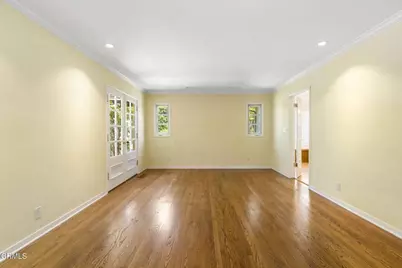 1265 El Mirador Drive, Pasadena, CA 91103 - Photo 18