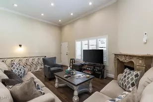 10141 Samoa Ave, Tujunga, CA 91042 - Photo 8