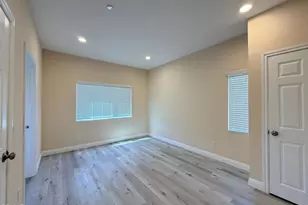 2500 Hermosa Ave, Montrose, CA 91020 - Photo 6