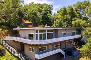 2040 Hilldale Dr, La Canada Flintridge, CA 91011 - Photo 2