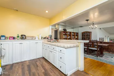 11315 Alethea Drive, Sunland, CA 91040 - Photo 14