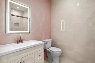 112 N Kenneth Rd, Burbank, CA 91501 - Photo 12