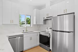 112 N Kenneth Rd, Burbank, CA 91501 - Photo 8