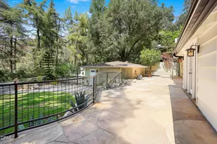 5220 Palm Dr, La Canada Flintridge, CA 91011 - Photo 6