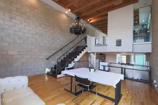 6615 Melrose Ave, Los Angeles, CA 90038 - Photo 2