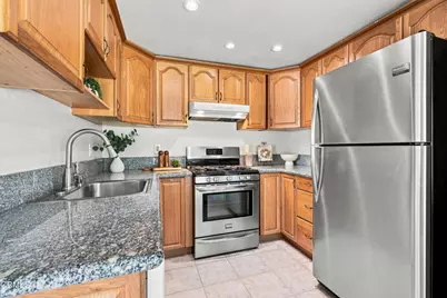 859 W 13th Street #2, Azusa, CA 91702 - Photo 4