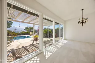 9424 Crystal View Dr, Tujunga, CA 91042 - Photo 10