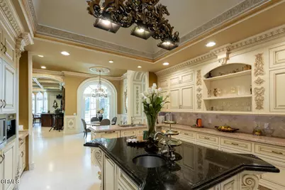 567 Meadow Grove Street, La Canada Flintridge, CA 91011 - Photo 22