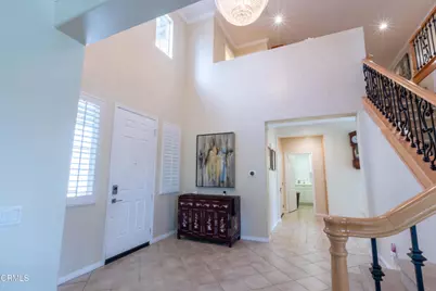 28450 Redwood Canyon Place, Santa Clarita, CA 91390 - Photo 8