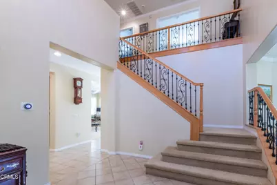 28450 Redwood Canyon Place, Santa Clarita, CA 91390 - Photo 6