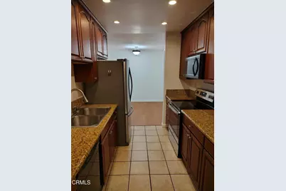 18307 Burbank #51, Tarzana, CA 91356 - Photo 2