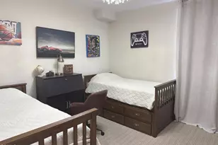 250 N 1st Street, Burbank, CA 91502 - Photo 22