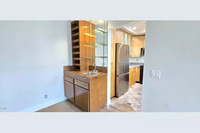 235 S Holliston Avenue #113, Pasadena, CA 91106 - Photo 4