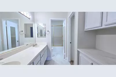 235 S Holliston Avenue #113, Pasadena, CA 91106 - Photo 14
