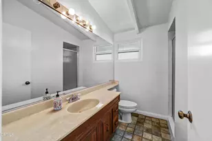 9801 Pali Ave, Tujunga, CA 91042 - Photo 24
