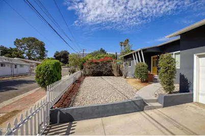 3910 Sunset Avenue, Montrose, CA 91020 - Photo 2