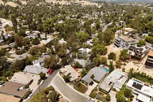 4558 Don Pio Dr, Los Angeles, CA 91364 - Photo 50