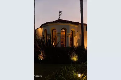913 Burnside Avenue, Los Angeles, CA 90036 - Photo 2