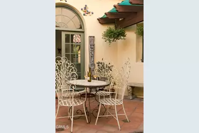 913 Burnside Avenue, Los Angeles, CA 90036 - Photo 16
