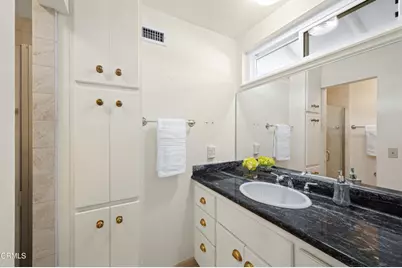 875 Longford Avenue, Thousand Oaks, CA 91320 - Photo 32