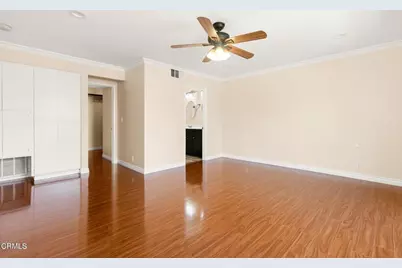 1037 N Vista Street #202, West Hollywood, CA 90046 - Photo 14