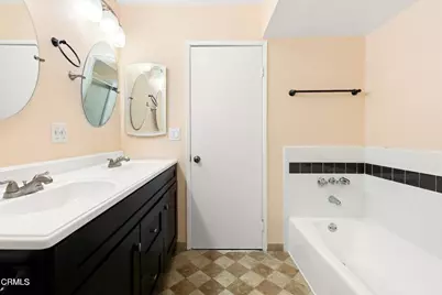 1037 N Vista Street #202, West Hollywood, CA 90046 - Photo 16