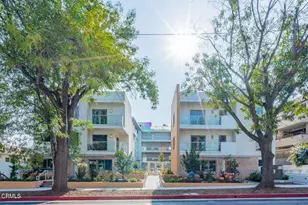 137 S Wilson Ave, Pasadena, CA 91106 - Photo 2