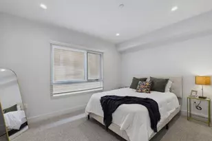 137 S Wilson Ave, Pasadena, CA 91106 - Photo 14
