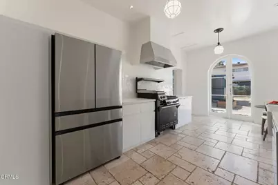 79 W Villa Street, Pasadena, CA 91103 - Photo 12