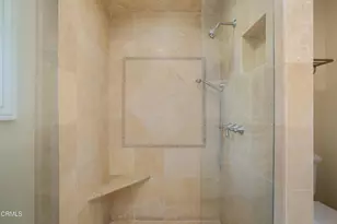 1095 Linda Glen Dr, Pasadena, CA 91105 - Photo 32